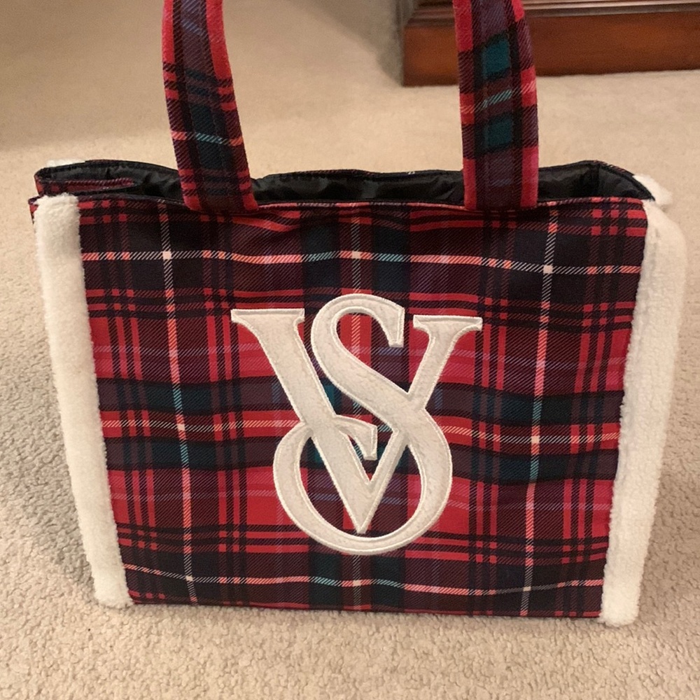 Victoria’s Secret Winter Bag